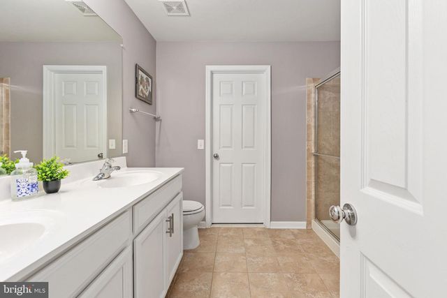 89 CHARTER GATE DR, Fredericksburg, VA 22406