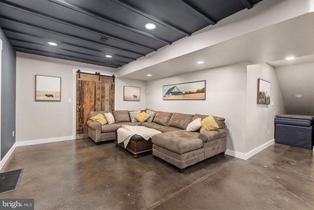 89 CHARTER GATE DR, Fredericksburg, VA 22406