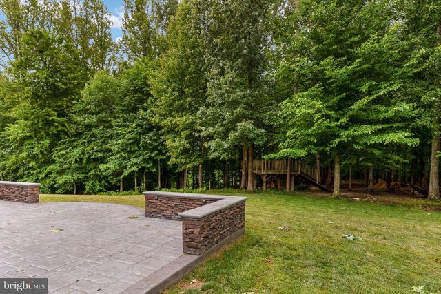 89 CHARTER GATE DR, Fredericksburg, VA 22406