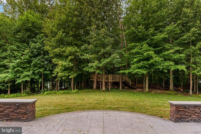 89 CHARTER GATE DR, Fredericksburg, VA 22406