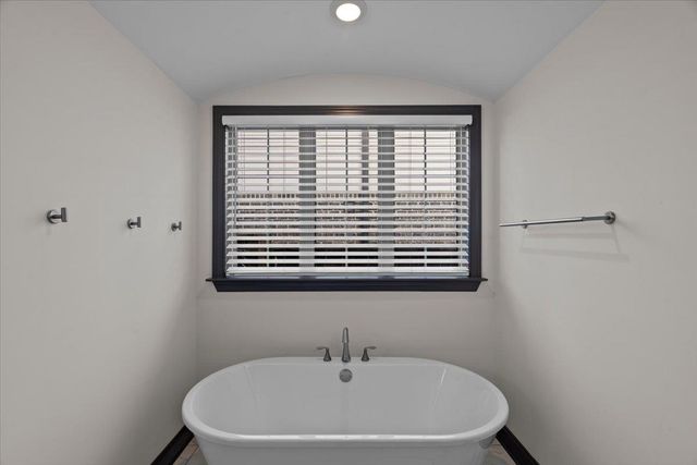 5571 HAYES CREST CIR, Arlington, TN 38002