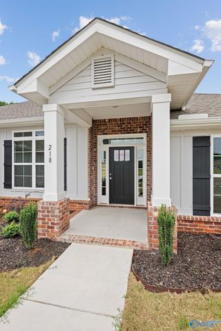 218 Gwynns Fall Trail, Huntsville, AL 35810