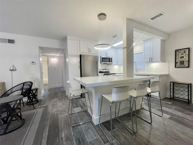 1801 Huldy St Street H8, Houston, TX 77019