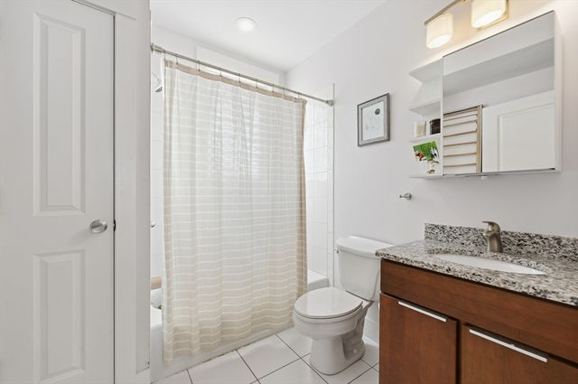 552 Dorchester Ave 552, Boston, MA 02127