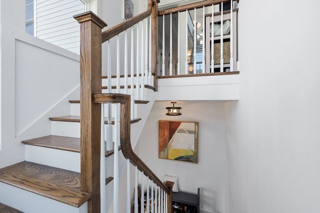 552 Dorchester Ave 552, Boston, MA 02127