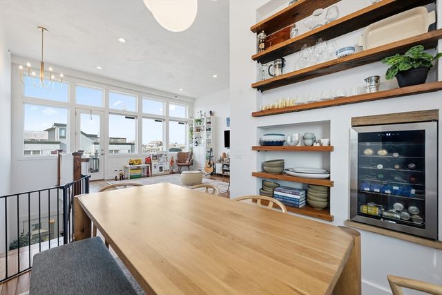 552 Dorchester Ave 552, Boston, MA 02127