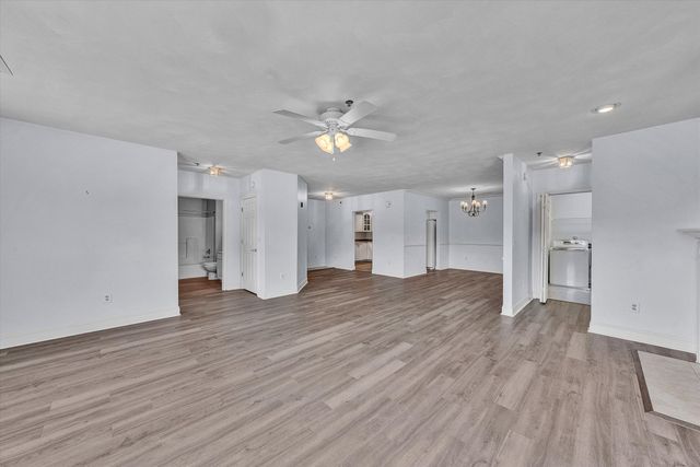 4444 Pheasant Ridge RD SW 206, Roanoke, VA 24014