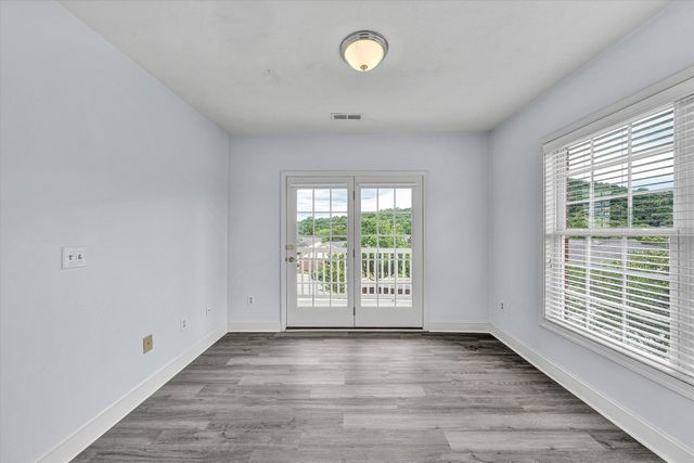 4444 Pheasant Ridge RD SW 206, Roanoke, VA 24014