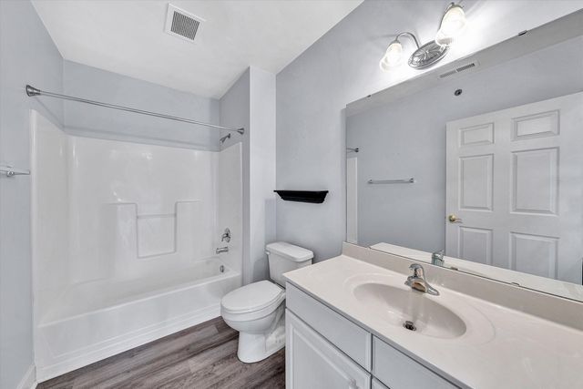 4444 Pheasant Ridge RD SW 206, Roanoke, VA 24014
