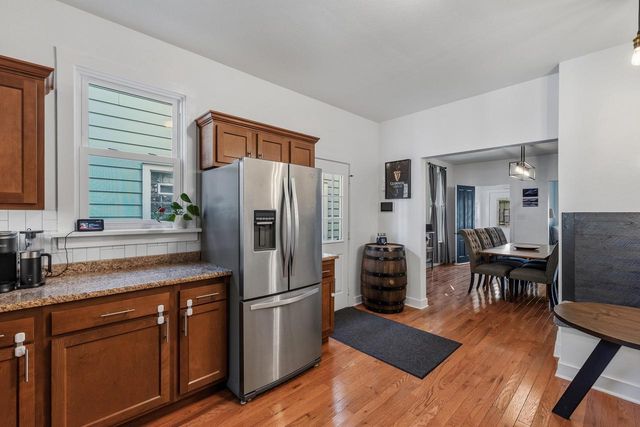 542 E Potter AVENUE, Milwaukee, WI 53207