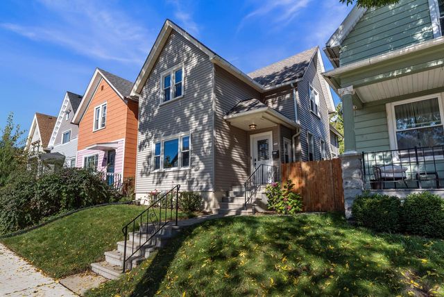 542 E Potter AVENUE, Milwaukee, WI 53207