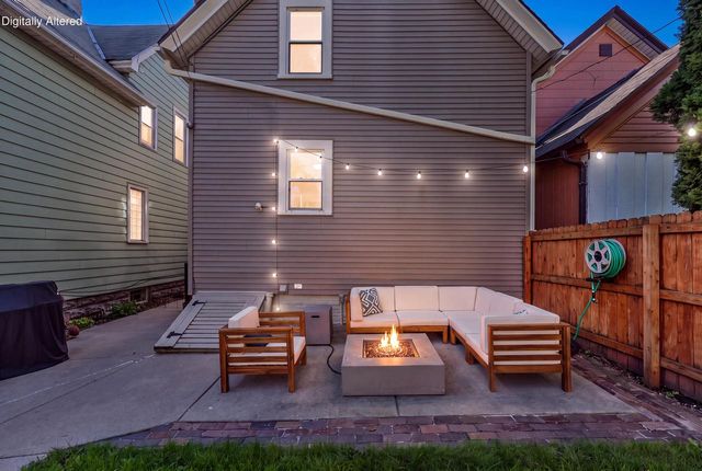 542 E Potter AVENUE, Milwaukee, WI 53207