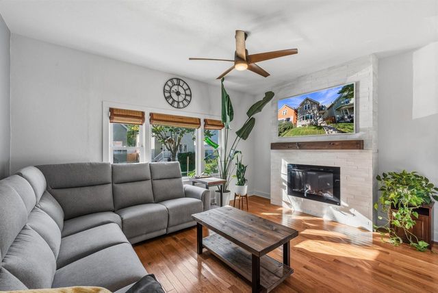 542 E Potter AVENUE, Milwaukee, WI 53207