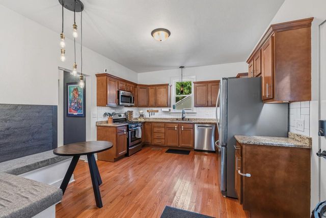 542 E Potter AVENUE, Milwaukee, WI 53207
