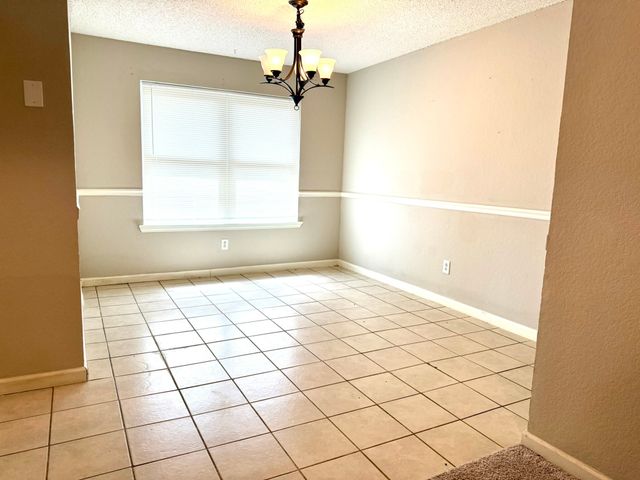 2661 Berkshire Lane, Grand Prairie, TX 75052