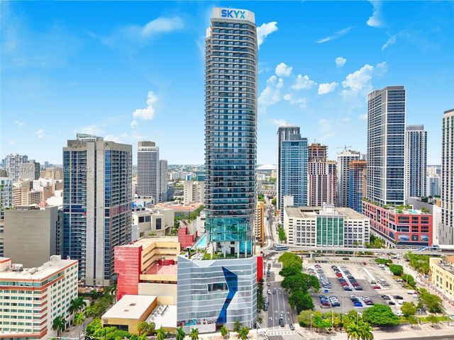398 NE 5th St 2410, Miami, FL 33132