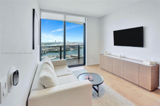 398 NE 5th St 2410, Miami, FL 33132