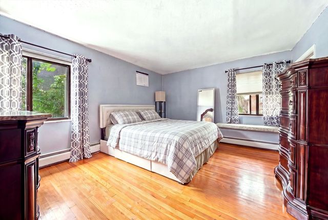 10 Coffey St 25, Boston, MA 02122