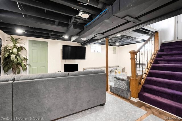 22510 Cherry Hill Street, Dearborn, MI 48124