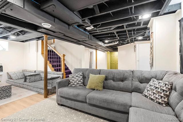 22510 Cherry Hill Street, Dearborn, MI 48124