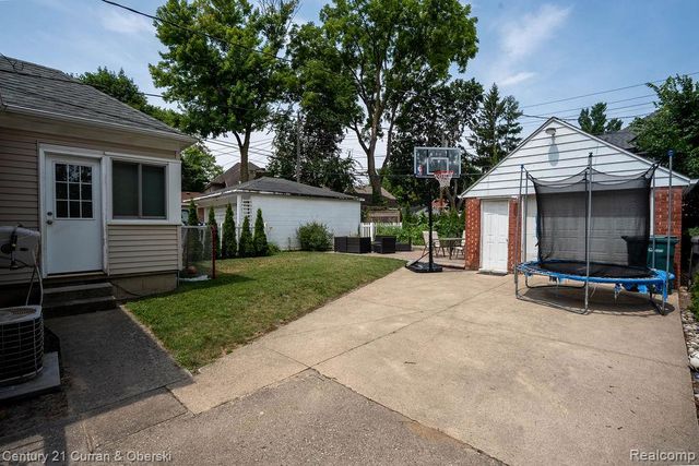 22510 Cherry Hill Street, Dearborn, MI 48124