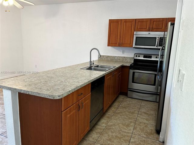 4906 SW 141st Ave 4, Miramar, FL 33027