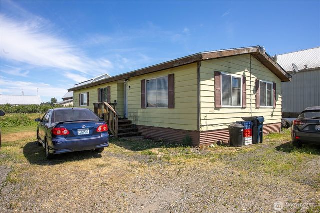 9586 Bender Road, Lynden, WA 98264