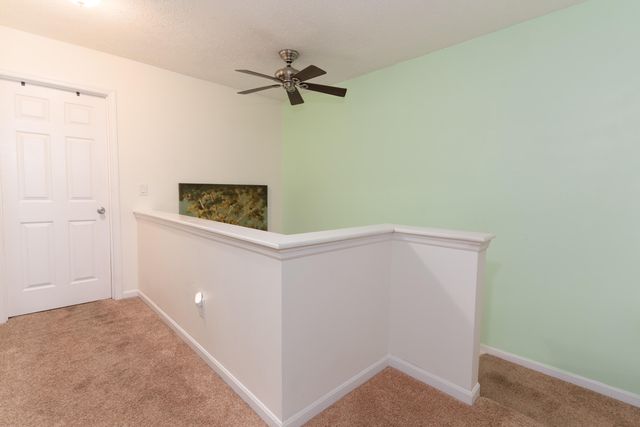 818 Horseshoe Lane, Florence, KY 41042