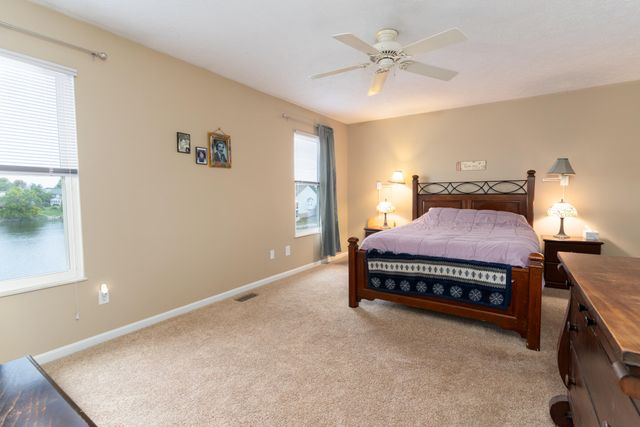 818 Horseshoe Lane, Florence, KY 41042