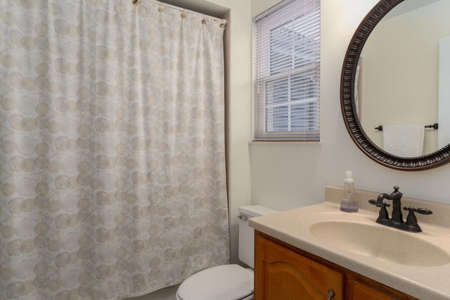 818 Horseshoe Lane, Florence, KY 41042