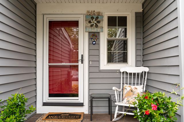 818 Horseshoe Lane, Florence, KY 41042