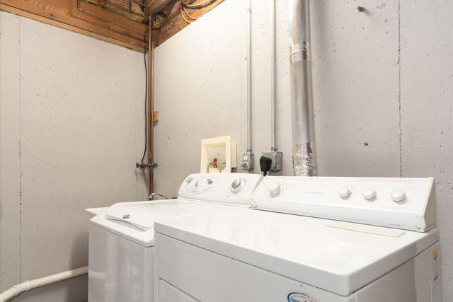 818 Horseshoe Lane, Florence, KY 41042