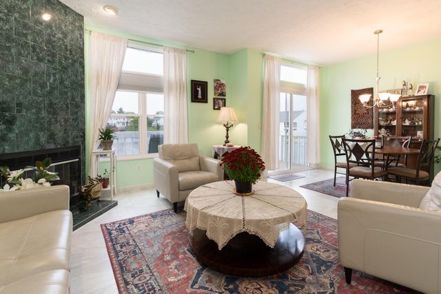 818 Horseshoe Lane, Florence, KY 41042