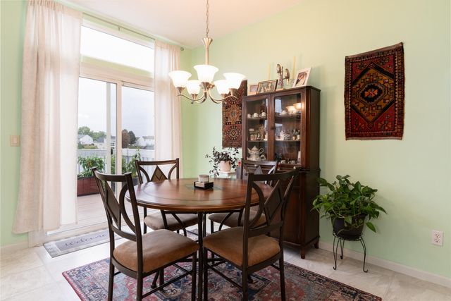 818 Horseshoe Lane, Florence, KY 41042