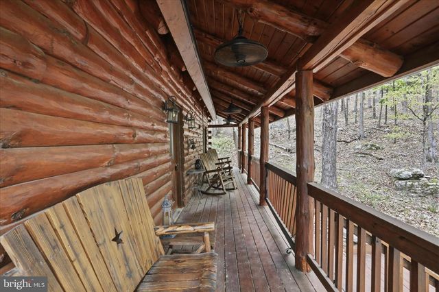 355 HEMLOCK CT, Paw Paw, WV 25434