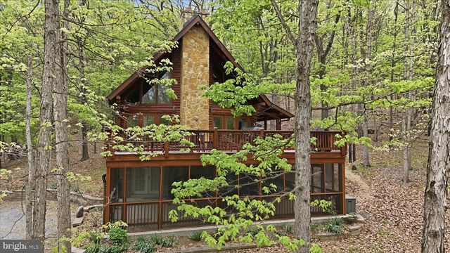 355 HEMLOCK CT, Paw Paw, WV 25434