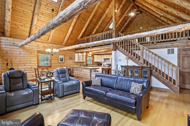 355 HEMLOCK CT, Paw Paw, WV 25434
