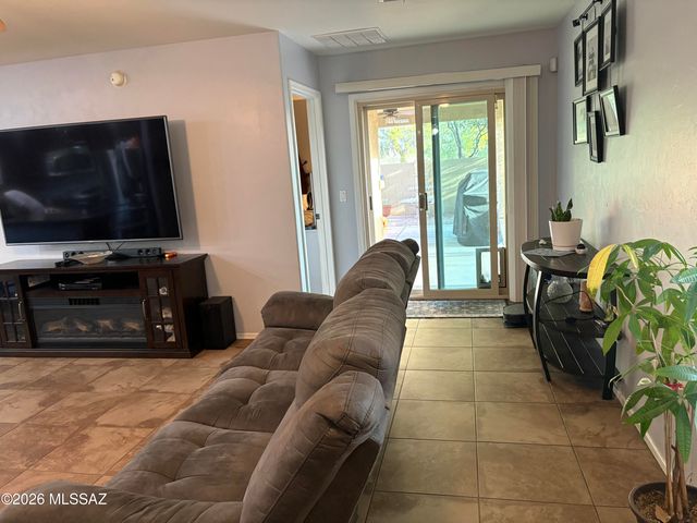 1822 W Oviedo Court, Tucson, AZ 85746