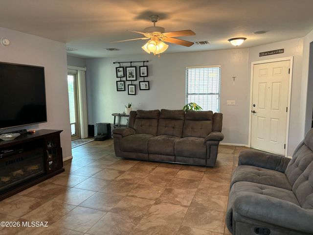 1822 W Oviedo Court, Tucson, AZ 85746