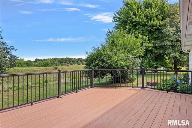 10699 OGDEN Street, Petersburg, IL 62675