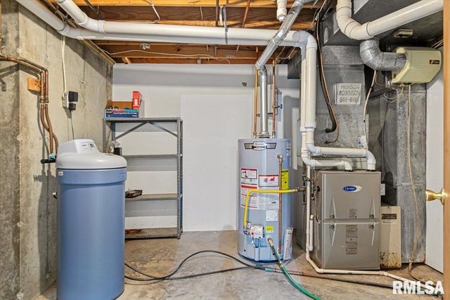 10699 OGDEN Street, Petersburg, IL 62675