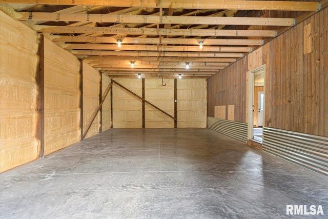 10699 OGDEN Street, Petersburg, IL 62675