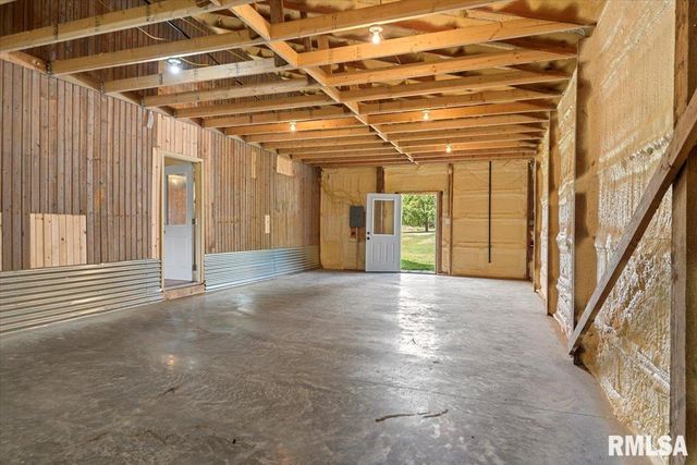 10699 OGDEN Street, Petersburg, IL 62675