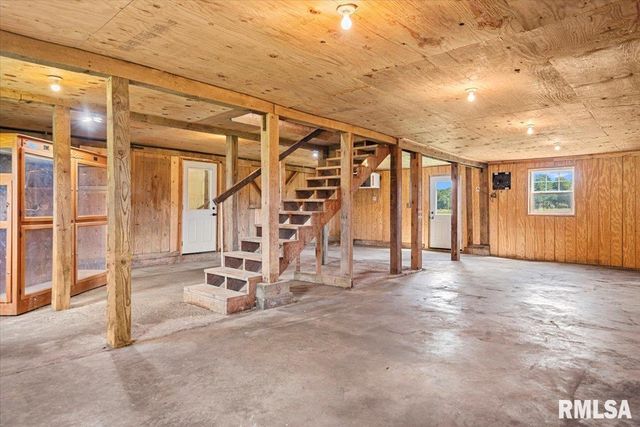 10699 OGDEN Street, Petersburg, IL 62675