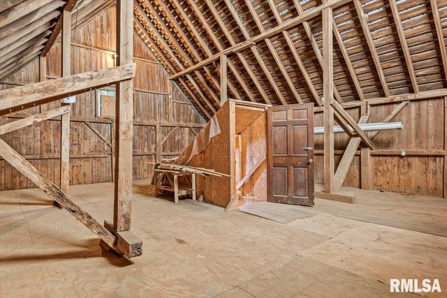 10699 OGDEN Street, Petersburg, IL 62675