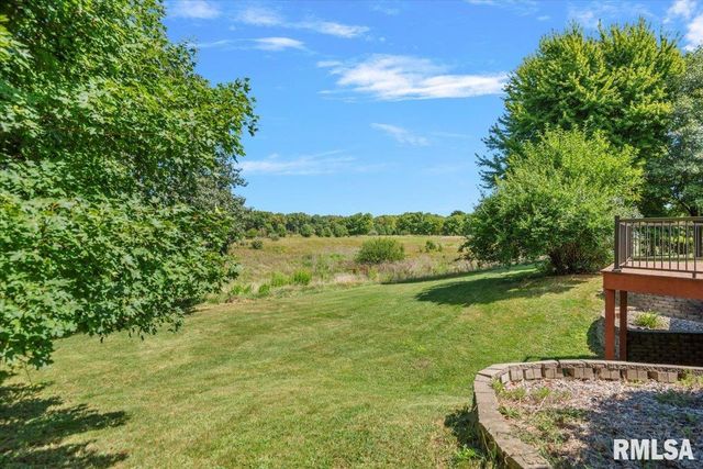 10699 OGDEN Street, Petersburg, IL 62675