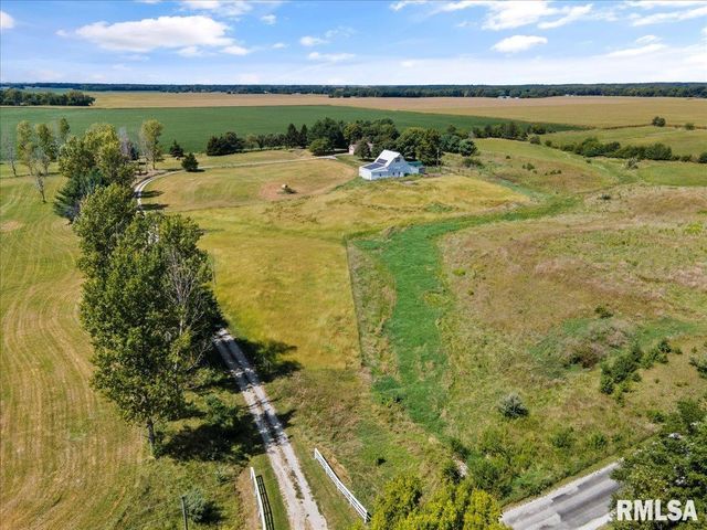 10699 OGDEN Street, Petersburg, IL 62675