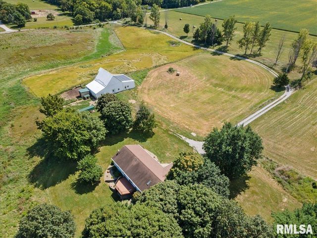 10699 OGDEN Street, Petersburg, IL 62675