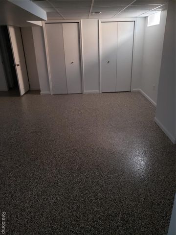 310 N Marias Avenue, Clawson, MI 48017