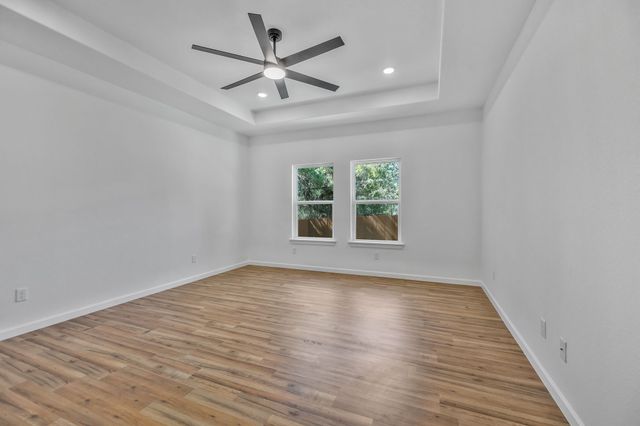 2617 Hillside Drive, Granbury, TX 76048